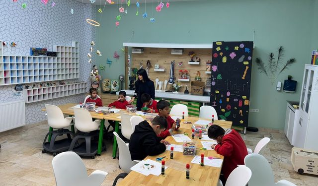 Bilim Sincan'da öğrenciler bilim ve teknoloji ile buluşup projeler üretiyor