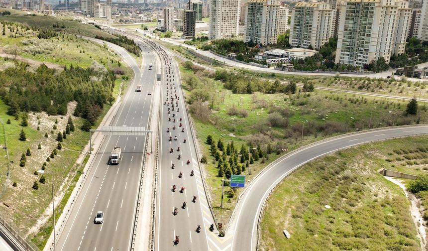 Etimesgut’ta 19 Mayıs ruhu motosikletlerle taşındı