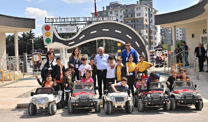 Mamak’ta miniklere trafik bilinci aşılandı