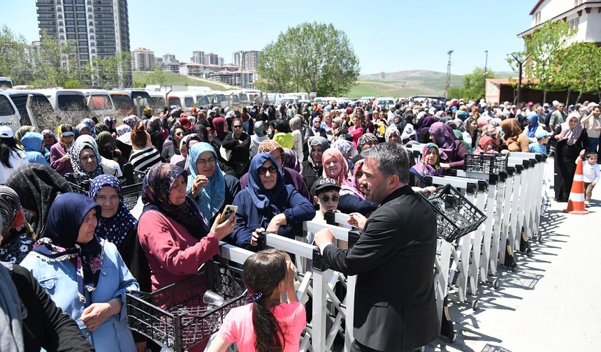 Pursaklar’da yerli tohuma büyük ilgi: Geleneksel dağıtımda yoğun katılım
