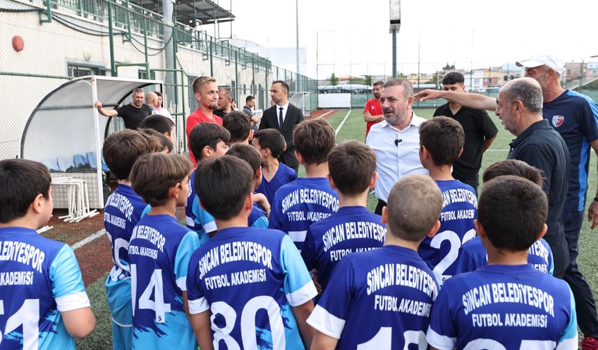 Sincan Belediyespor’dan minik yeteneklere yaz futbol okulu