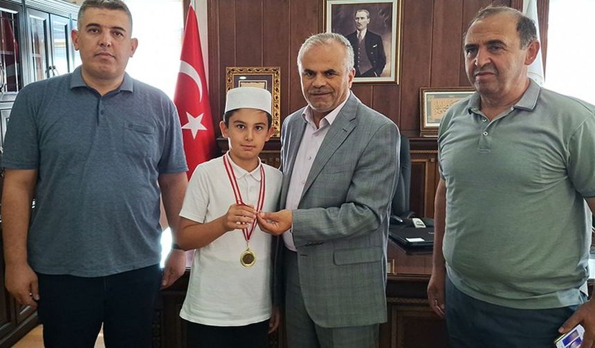 Ankara'da küçük öğrenciden büyük jest: Ödülünü Gazzeli çocuklara bağışladı