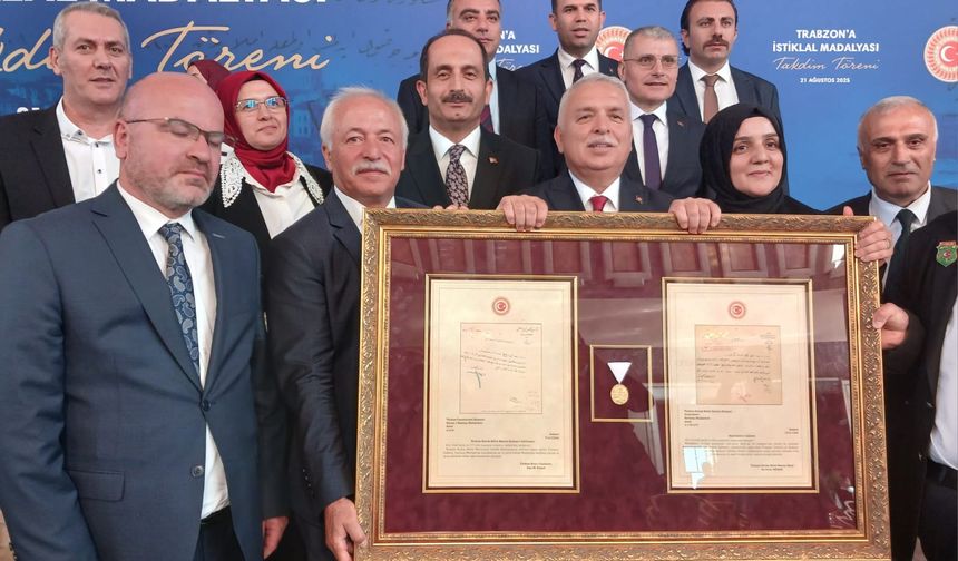 Trabzon’a 101 yıl sonra gelen onur: İstiklal Madalyası TBMM’de takdim edildi