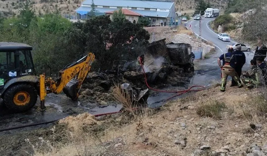 Elmadağ’da saman yüklü tır peş peşe yandı