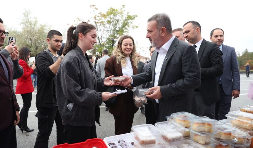 Sincan’da “İyilik Hareketi” rüzgârı: Öğrenciler ve vatandaşlar tek yürek oldu