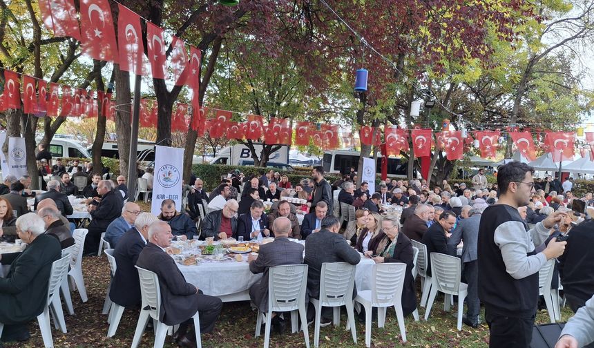 Karadeniz rüzgârı Ankara'da esti: KAR-DER kahvaltısında birlik