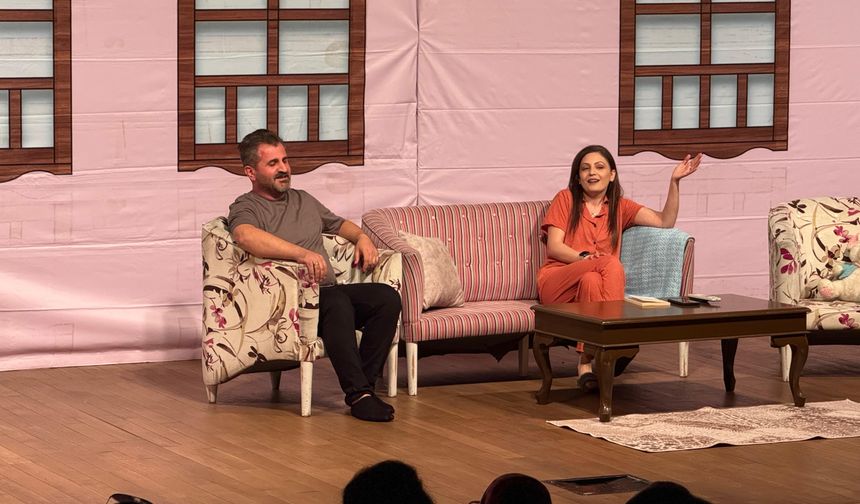 Sincan’da tiyatro coşkusu: “Aramızdaki Duvarlar” sahnede!