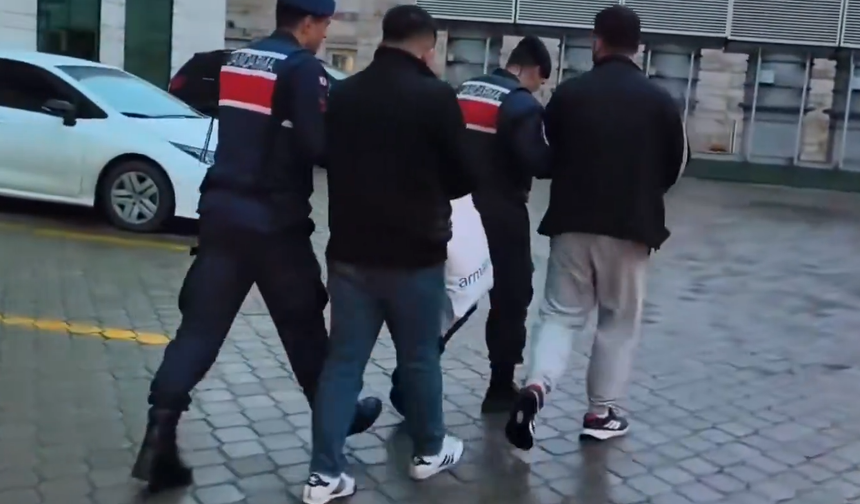 İçişleri Bakanlığı tarafından son iki haftada Ankara başta olmak üzere 63 ilde birçok narkotik operasyon düzenlendi