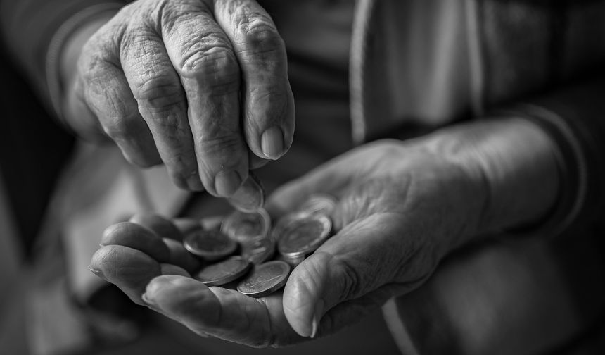 PTT’den Emeklilere 14 000 TL’ye Kadar Geri Ödemesiz Destek: Şartları Açıklandı