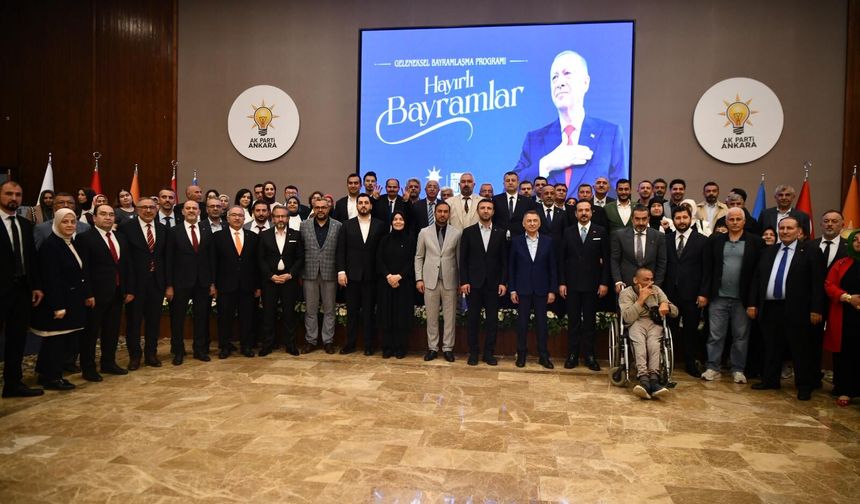 AK Parti Ankara İl Başkanlığı geleneksel bayramlaşma programı düzenledi