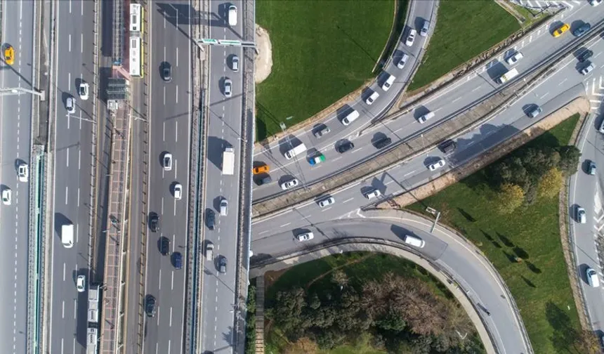 İYİ Parti Mitingi Nedeniyle Ankara'da Bugün Bazı Yollar Trafiğe Kapatılacak! İşte Kapanacak Güzergâhlar