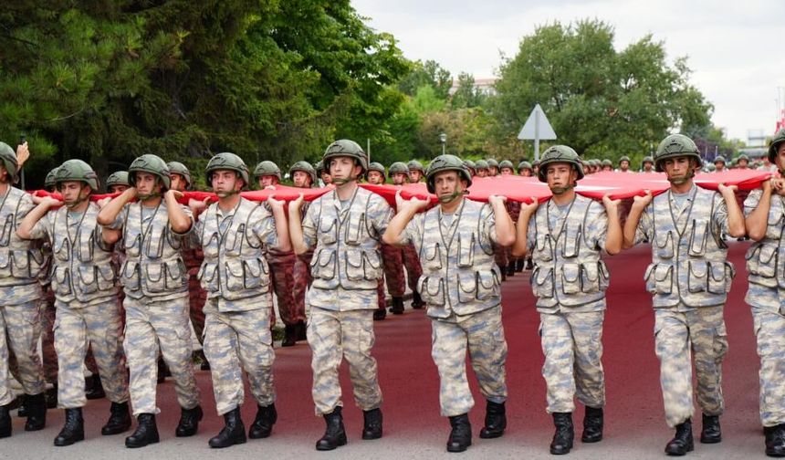 Ankara'da 30 Ağustos Zafer Bayramı'nın 104'üncü Yıl Dönümü İçin Geçit Töreni Düzenlendi
