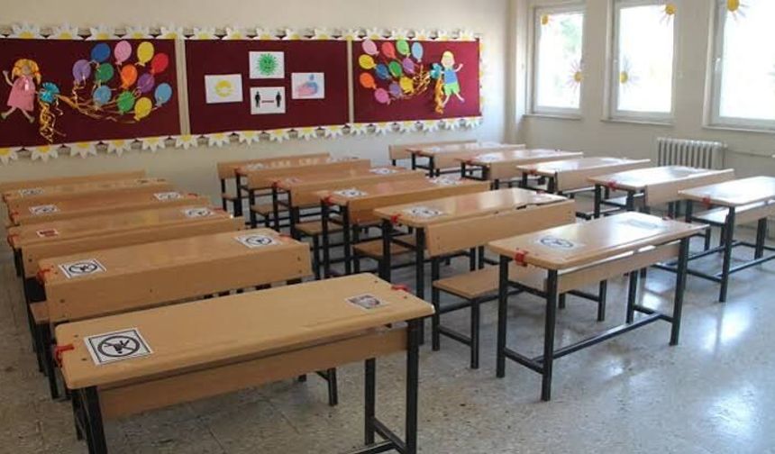 Okula Başlayan Çocuğu Olan Memurlara Uyum Haftasında Günde 3 Saat İzin Verilecek