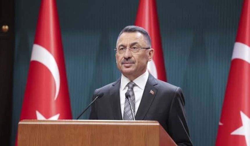 FUAT OKTAY: “İç siyasette sıkıştıkça Cumhurbaşkanımız Erdoğan’ı hedef gösterme acziyeti içerisine düştüler”