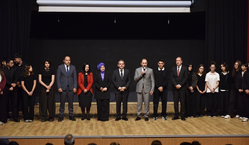"Mamak Şehitleriyle Yaşıyor": Şahit Belgeseli Tüm Okullarda Aynı Anda Ekrandaydı