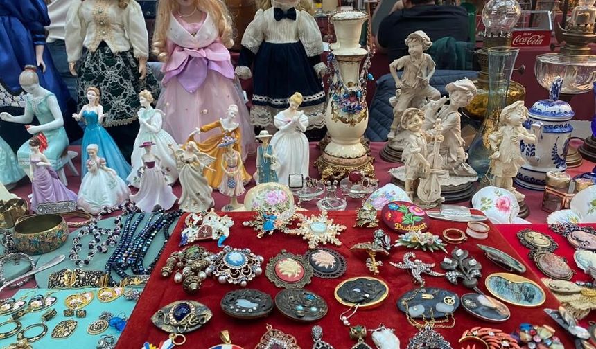 Ankara'da Antika Günleri: 1890'lı Yıllardan Kalan Dergah Sancağı Ziyaretçileri Büyüledi