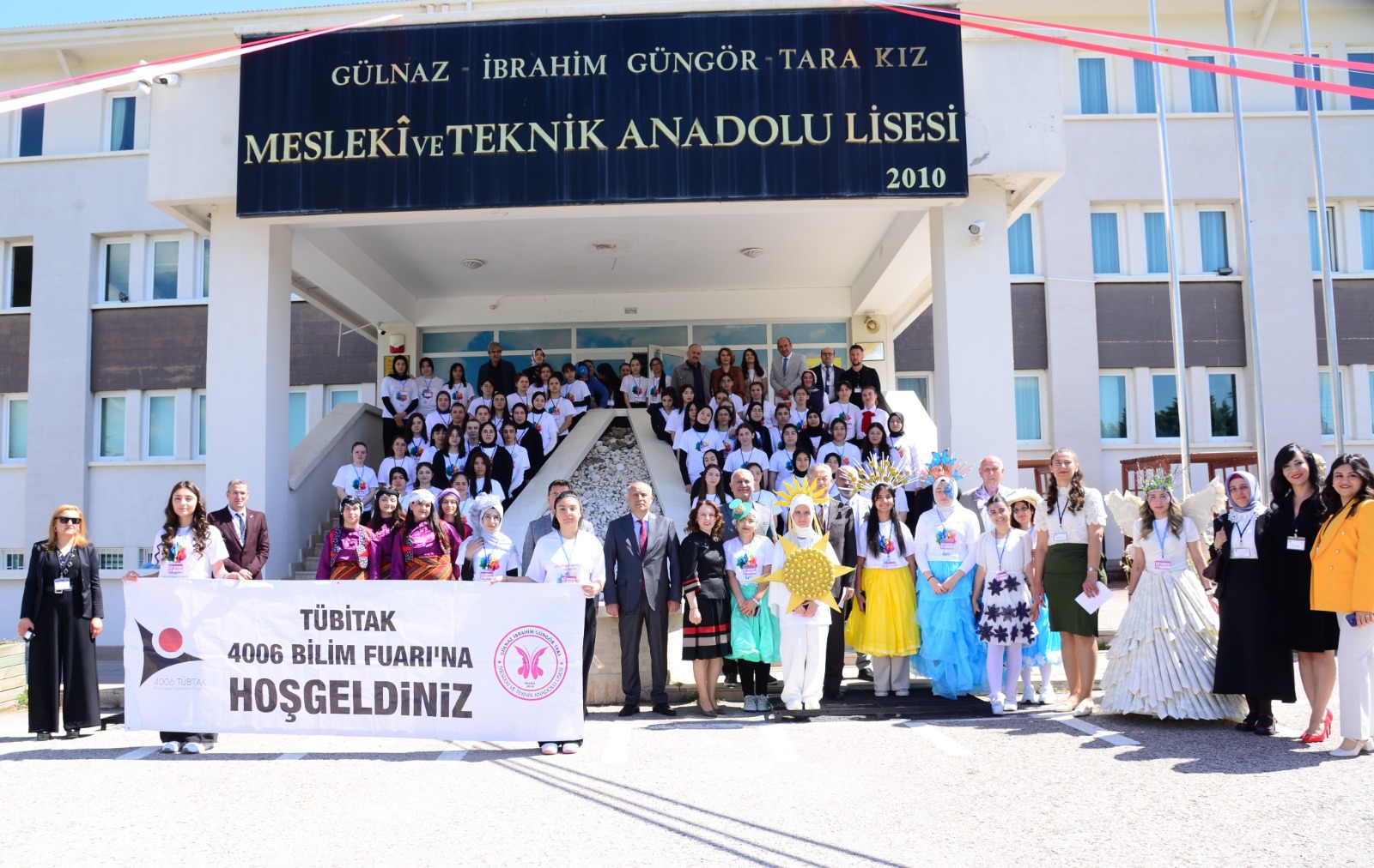 Öğrenci̇leri̇n Bi̇li̇m Fuari Festi̇vali̇ Heyecani