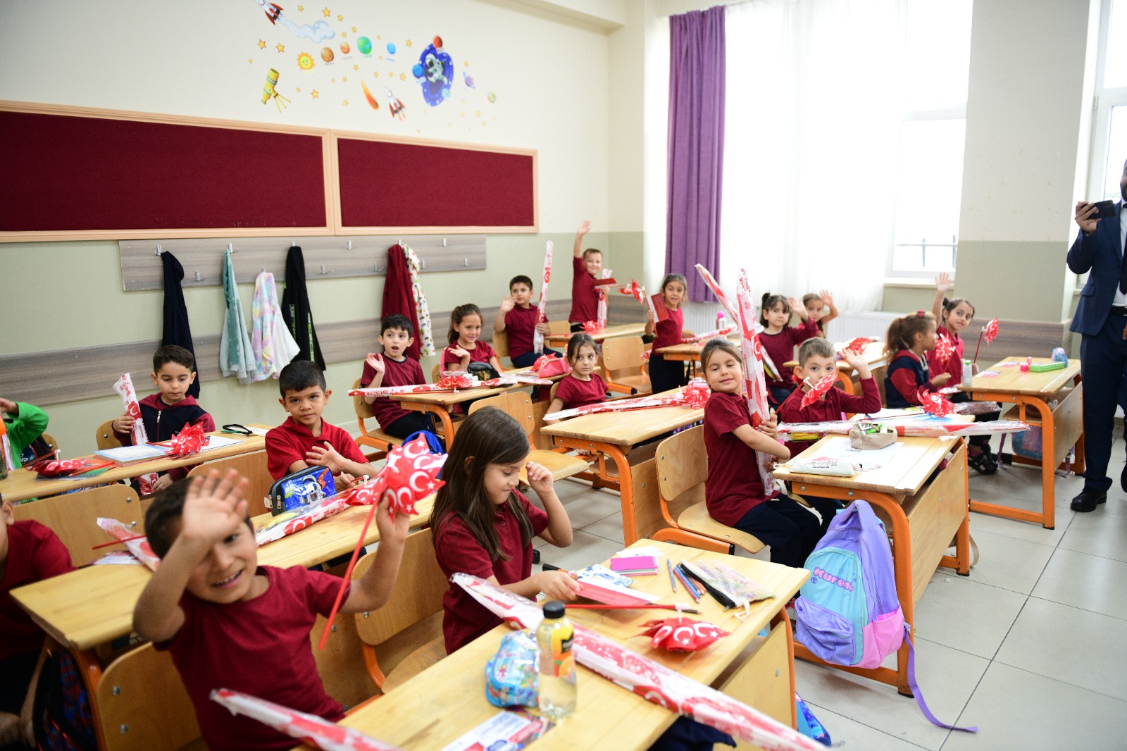 Başkan Çirpanoğlundan Eği̇ti̇me Anlamli Destek (9)