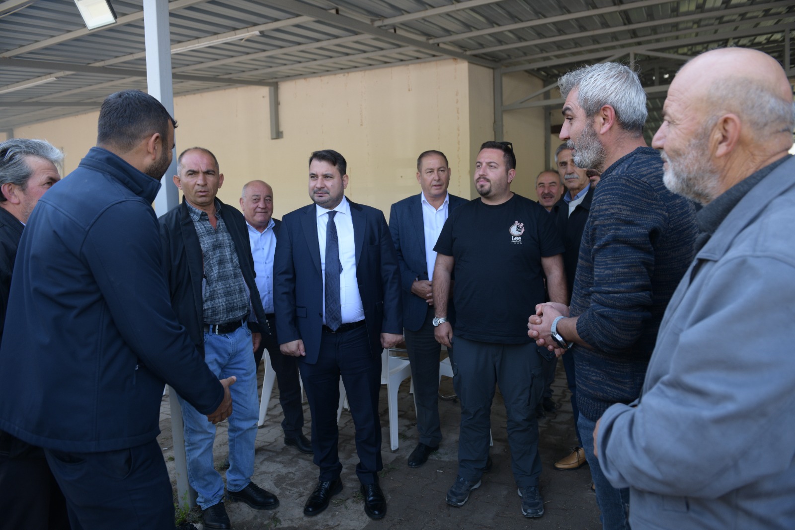 Çalta Mahallesi̇ne Tari̇hi̇nde İlk Kez Asfalt Çalişmasi (3)