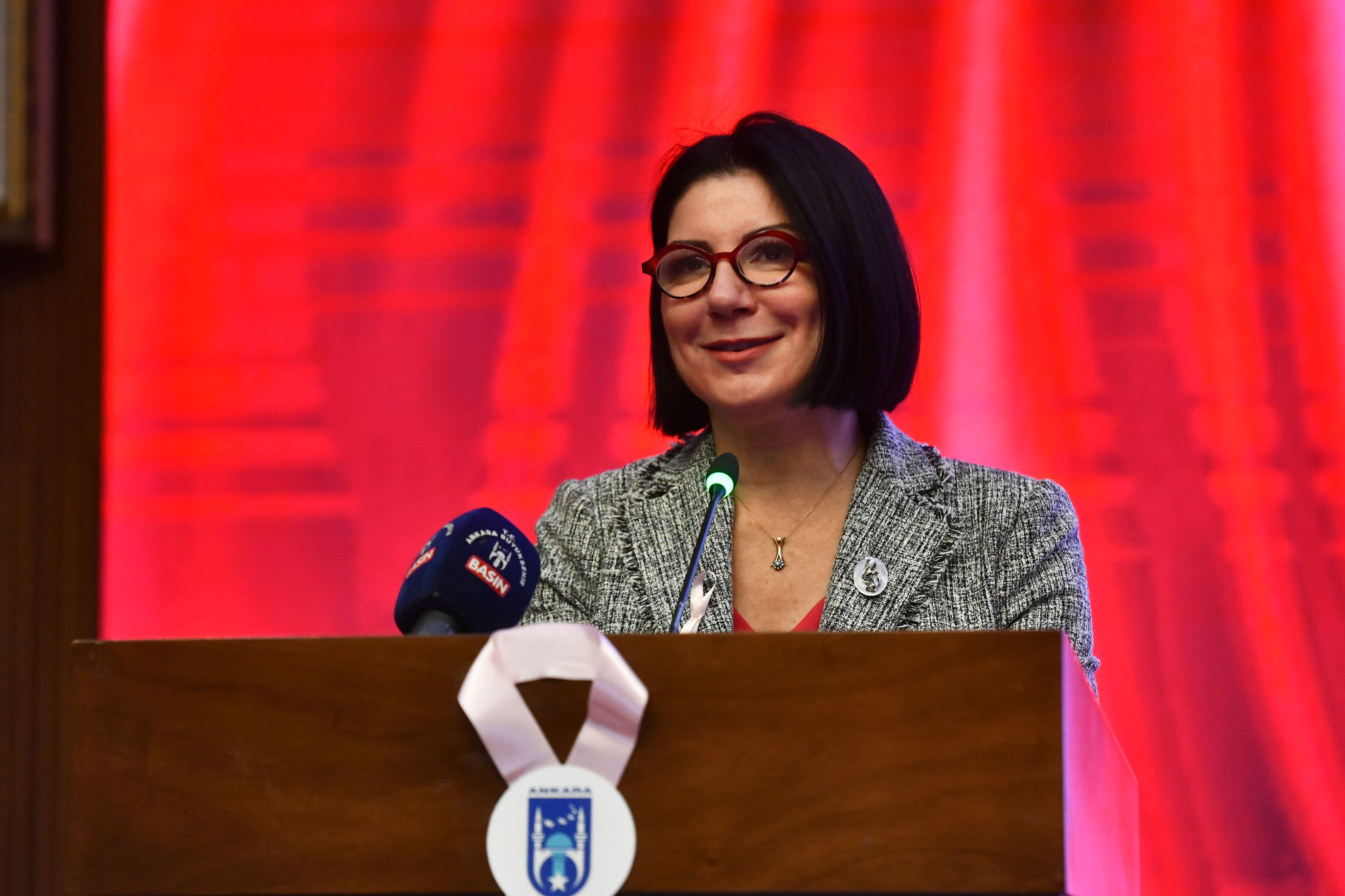 Pınar Ayhan