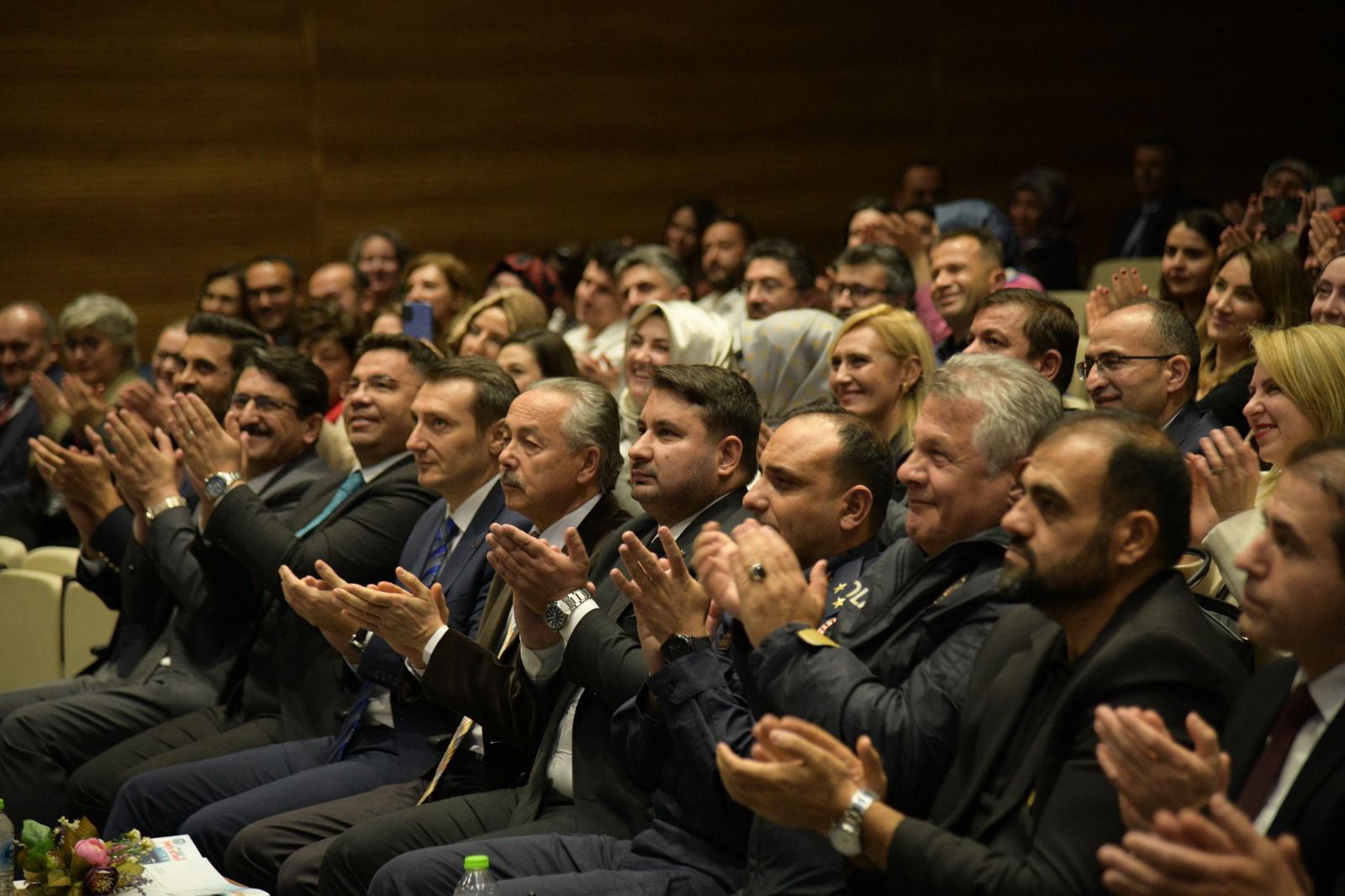 24 Kasim Öğretmenler Günü Kahramankazan’da Coşkuyla Kutlandi (7)