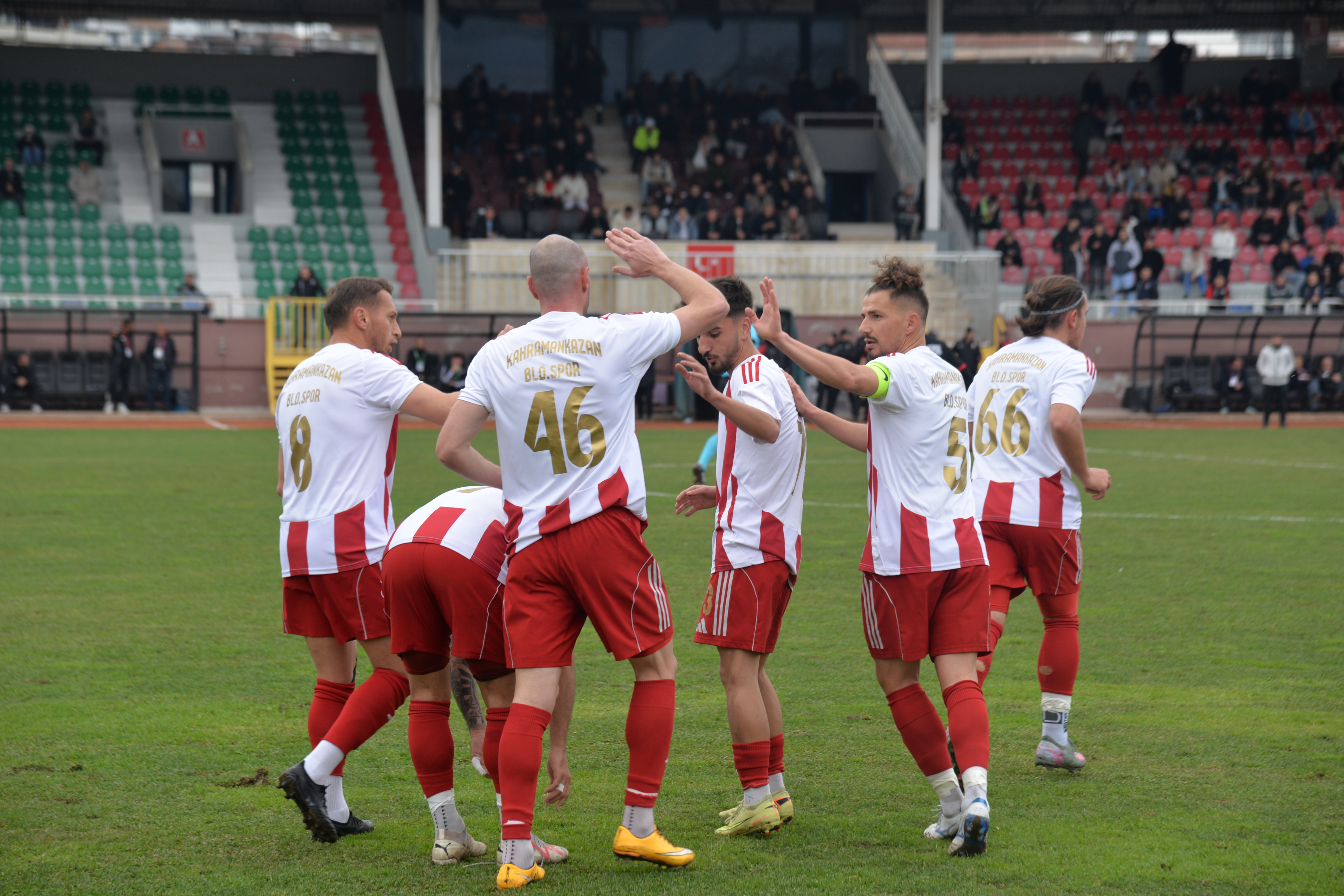 Sahada Zafer, Gollerde Vefa (2)