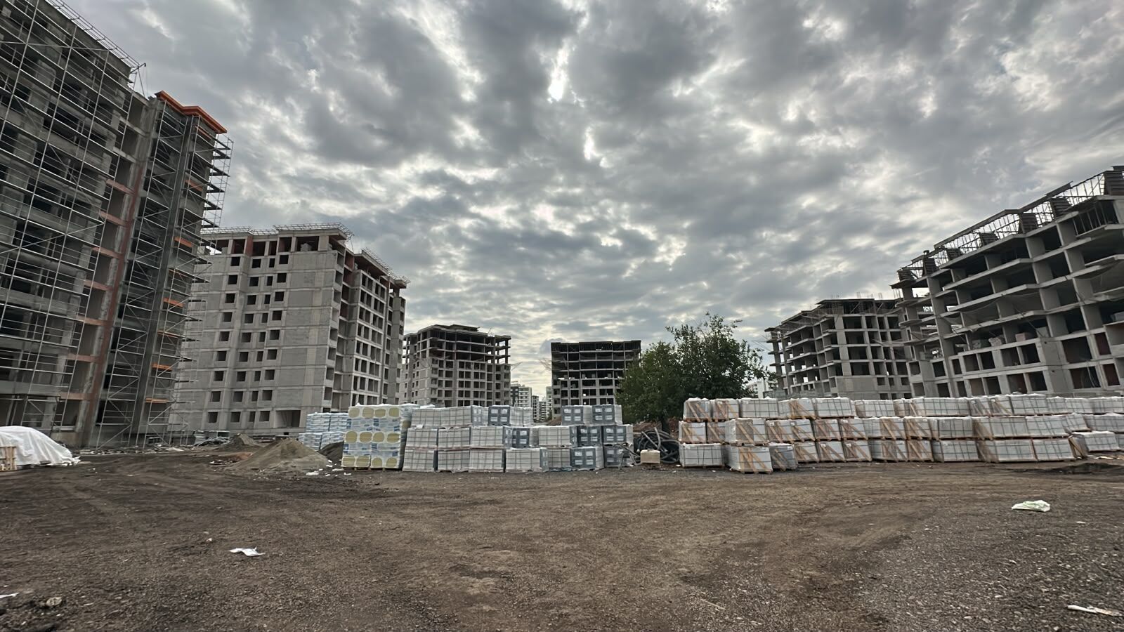 Malezya’nın Ankara Büyükelçisi Kutay İnşaat’ın Prestij Projelerini Yerinde İnceledi